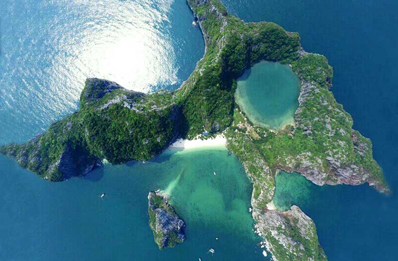 Bai Dong Island, Halong Bay, Vietnam