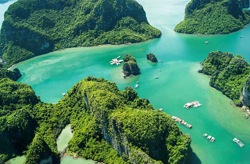 Bai Tu Long Bay, Halong Bay, Vietnam