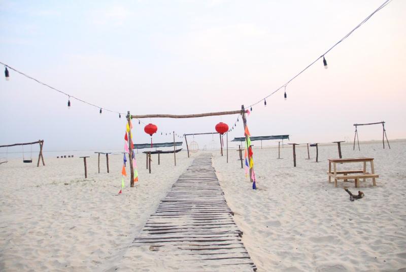 Canh Duong Beach, Hue, Vietnam