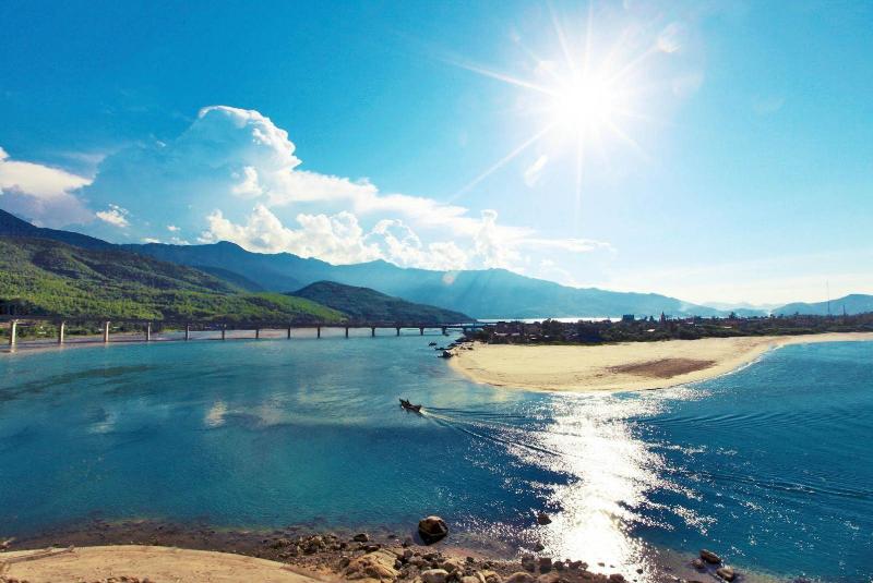 Lang Co Beach, Hue, Vietnam